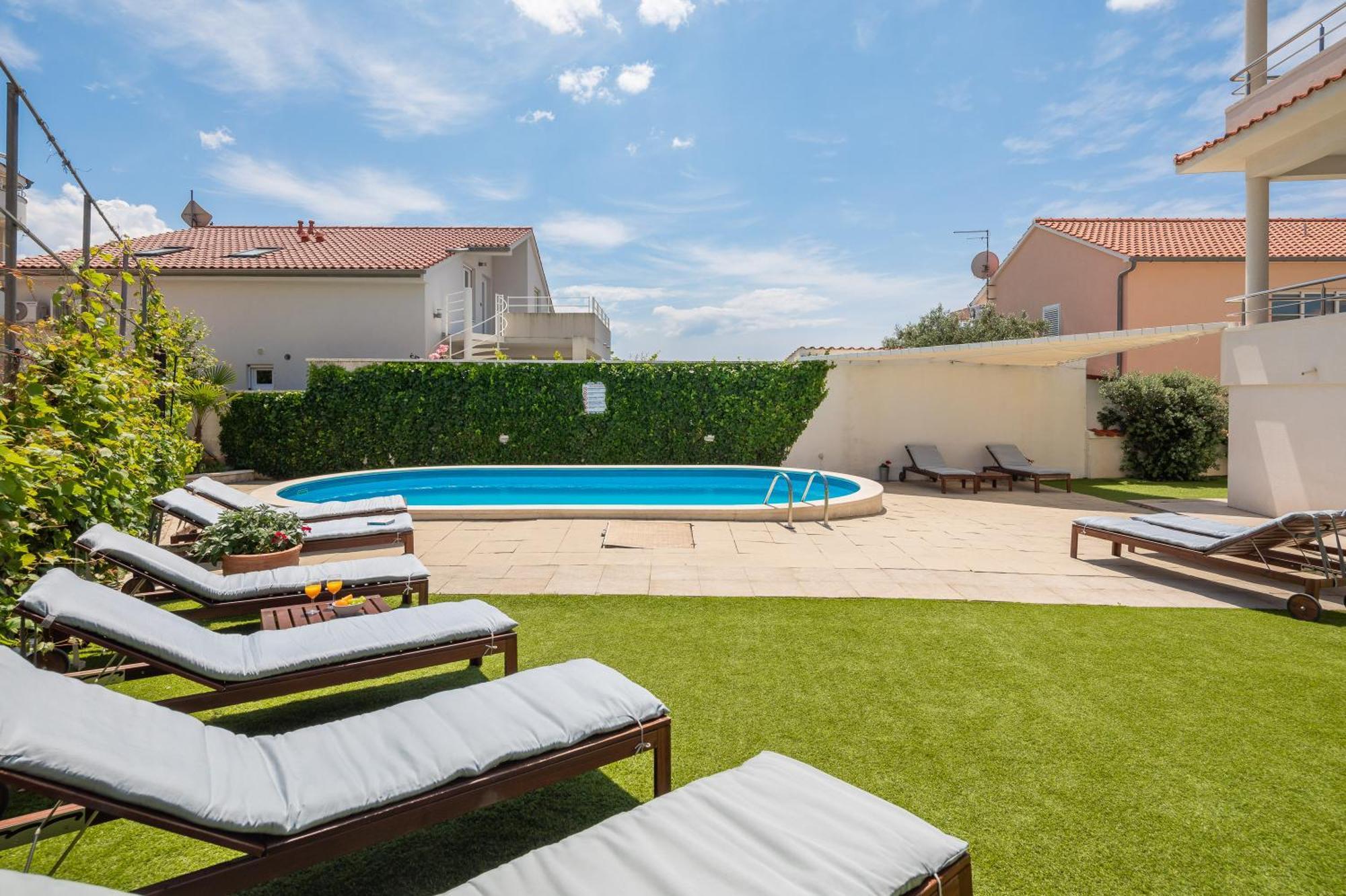 Apartments Tihi III Vodice Bagian luar foto