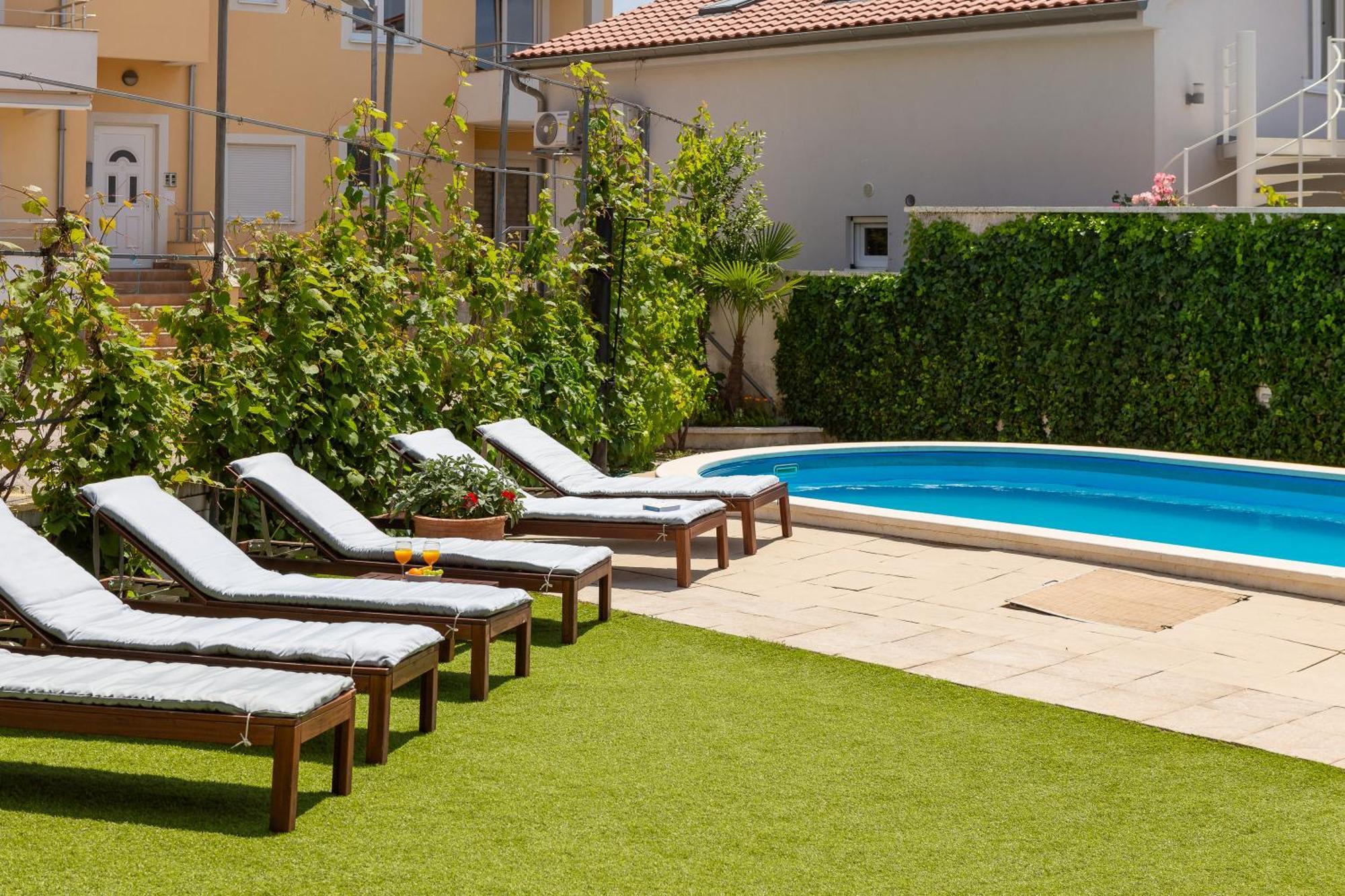 Apartments Tihi III Vodice Bagian luar foto