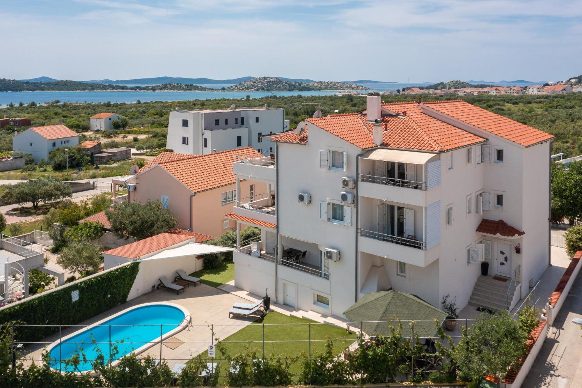 Apartments Tihi III Vodice Bagian luar foto